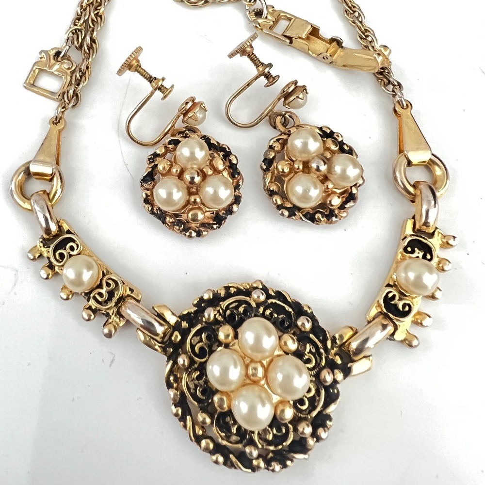 Vintage Barclay Necklace & Earrings Jewelry Set Faux Pearls Golden Tone Rare